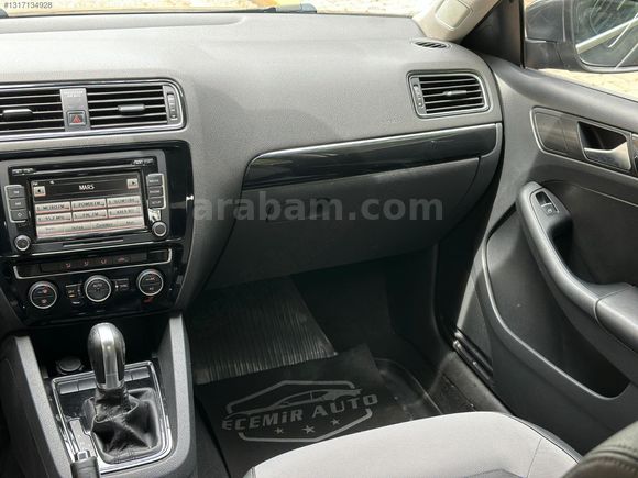 ECEMİR AUTO'DAN 2014 MODEL 15 KASA JETTA 1.2 TSI DSG CONFORTLİNE