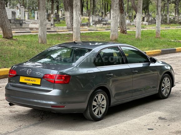 ECEMİR AUTO'DAN 2014 MODEL 15 KASA JETTA 1.2 TSI DSG CONFORTLİNE