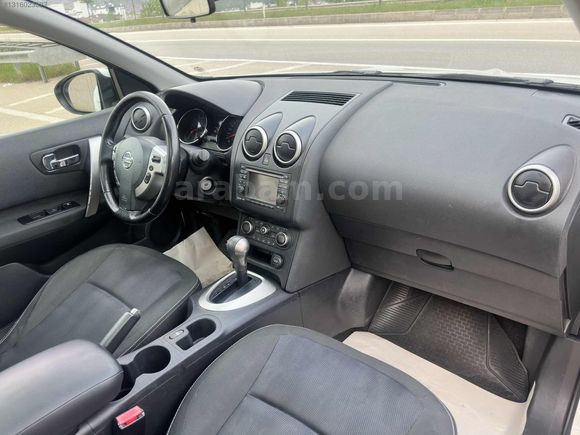 2012 / PANAROMİK CAM TAVAN / 117 HP / OTOMATİK / İLK ELDEN