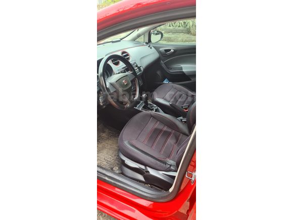 Sahibinden Seat Ibiza 1.4 Reference 2013 Model  165.000 km Kırmızı