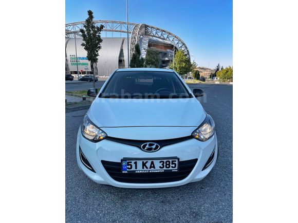 Sahibinden Hyundai i20 1.2 D-CVVT Elite 2013 Model  173.000 km Beyaz