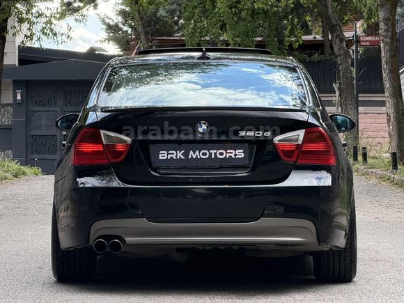 BRK MOTORS BMW 320D PREMİUM E90 EMSALSİZ TEMİZLİKTE