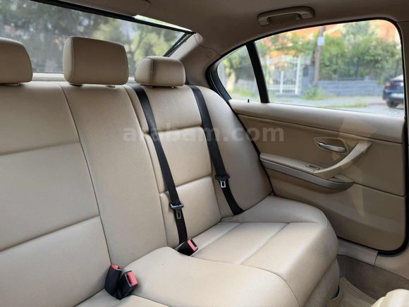 BRK MOTORS BMW 320D PREMİUM E90 EMSALSİZ TEMİZLİKTE
