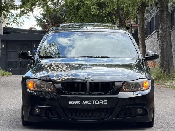BRK MOTORS BMW 320D PREMİUM E90 EMSALSİZ TEMİZLİKTE