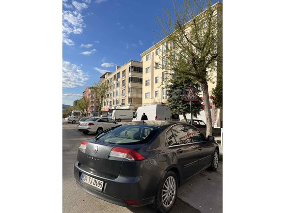  Renault Laguna 1.5 dCi Executive 