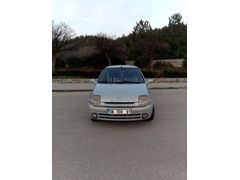 Sahibinden sıfir motor sıfır muayene  Renault Clio 1.4 RTA 2000 Model