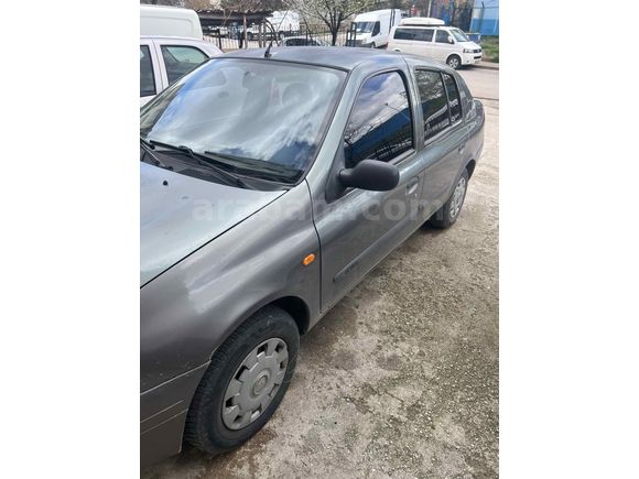 Sahibinden Renault Clio 1.4 RNA 2000 Model 