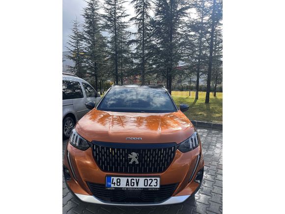 Servis bakımlı Peugeot 2008 1.2 PureTech GT 