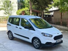 NARLI dan Ford Tourneo Courier 1.5 TDCi Black Line 2018 Model Ankara