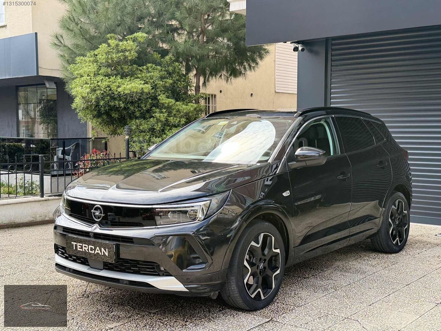 Galeriden Opel Grandland 1.5 D Ultimate 2023 Model İstanbul 68.500 km Siyah 4