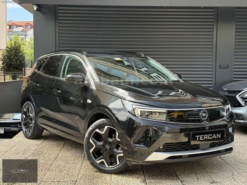 Galeriden Opel Grandland 1.5 D Ultimate 2023 Model İstanbul 68.500 km Siyah