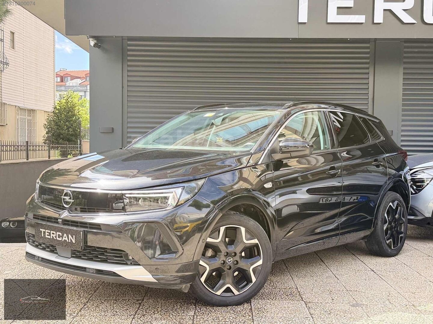 Galeriden Opel Grandland 1.5 D Ultimate 2023 Model İstanbul 68.500 km Siyah 5
