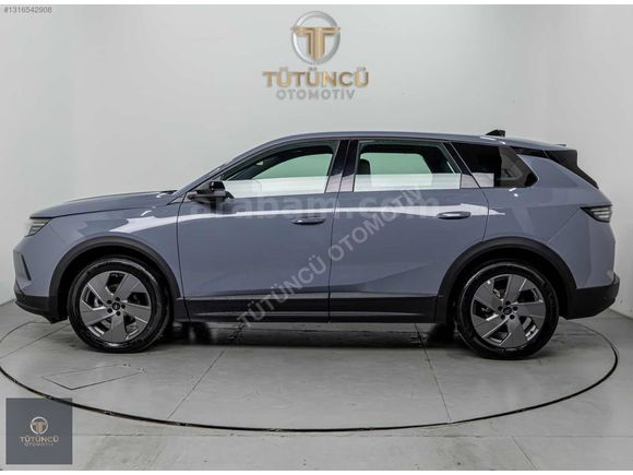 2025 OPEL GRANDLAND 1.2 HYBRİD EDİTİON K.ISITMA D.ISITMA BOYASIZ