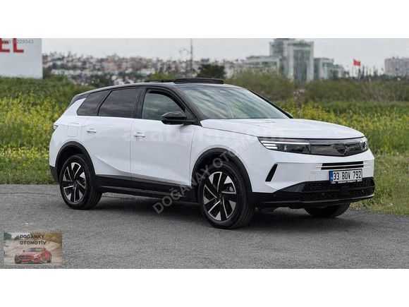 2025 MODEL GRANDLAND GS PAKET HATASIZ SIFIR AYARINDA CAM TAVANLI