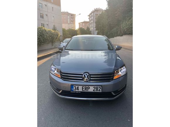 Sahibinden Volkswagen Passat 1.4 TSi BlueMotion Comfortline 2012 Model İstanbul 214.000 km Gri (metalik)