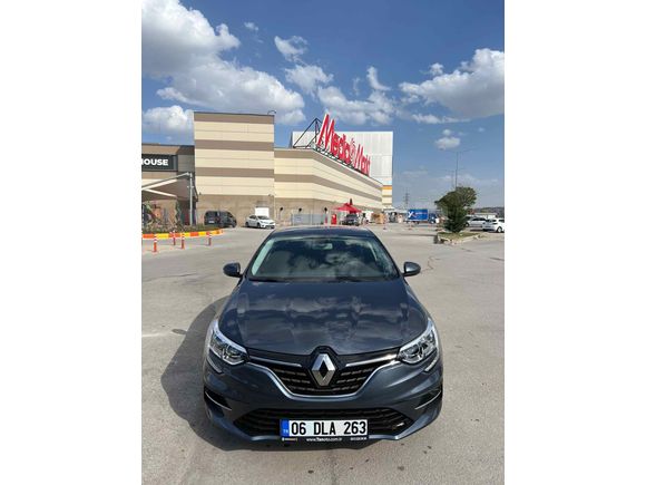 SAHİBİNDEN HATASIZ BOYASIZ DEĞİŞENSİZ DÜŞÜK KM SERVİS BAKIMLI TESLA EKRAN