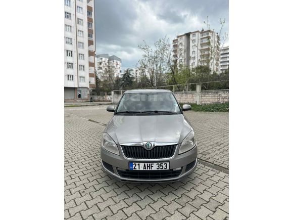 Sahibinden Skoda Fabia 1.2 Ambiente 2013 Model 