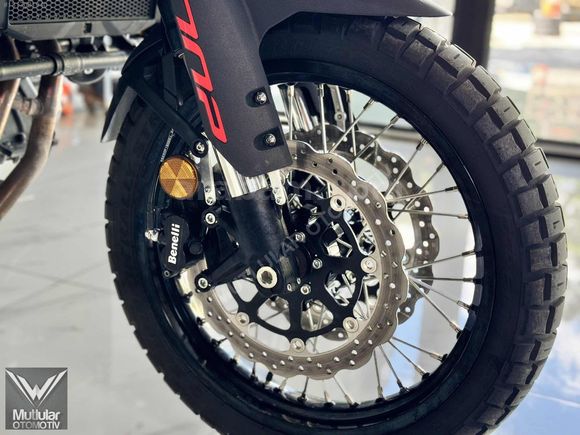 Galeriden Benelli TRK 702X 2024 Model Isparta 6.001 km Kırmızı