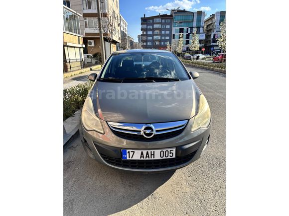 126.000  km TEMİZ AİLE ARACİ