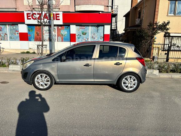 126.000  km TEMİZ AİLE ARACİ