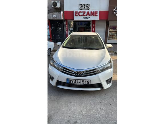 Sahibinden Toyota Corolla 1.4 D-4D Active 2013 Model  275.000 km Beyaz