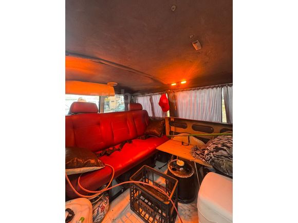 GÜMRÜK ÇIKIŞLI TRANSPORTER T4 KARAVAN