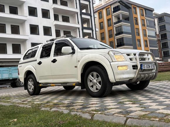 Durmaz otomotiv den 230 bin km'de değişensiz D MAX