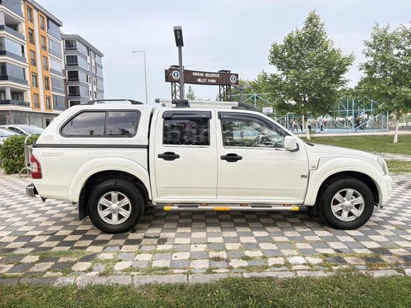 Durmaz otomotiv den 230 bin km'de değişensiz D MAX