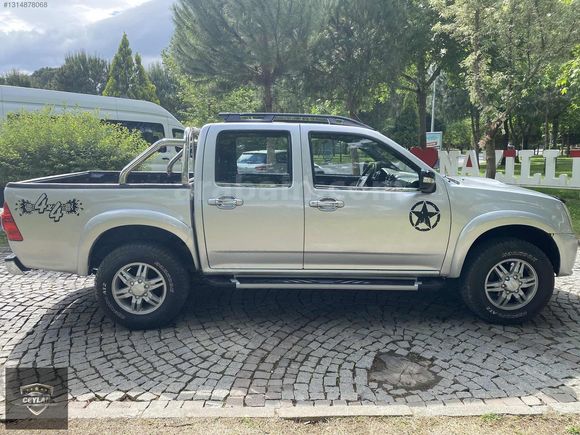 2011 ISUZU D-MAX 4x4