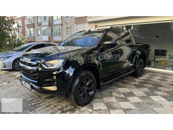 2024 BOYASIZ ISUZU D-MAX 1.9 D 4x4 V-Cross Otomatik %20 FATURA