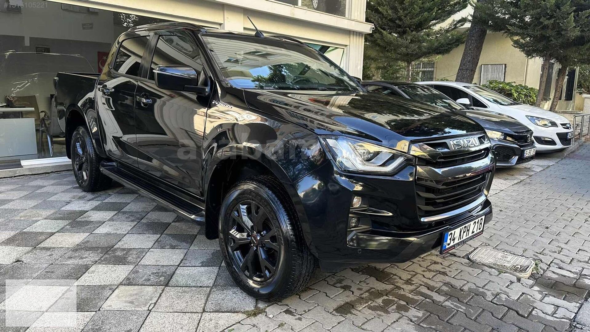 2024 BOYASIZ ISUZU D-MAX 1.9 D 4x4 V-Cross Otomatik %20 FATURA 4
