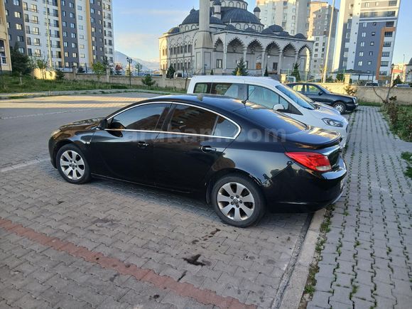 Sahibinden Opel Insignia 2.0 CDTI Edition Elegance 2013 Model