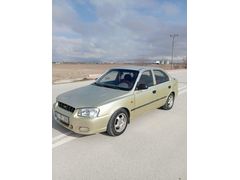 Sahibinden Hyundai Accent 1.5 1.5i GL 2000 Model  300.000 km Altın