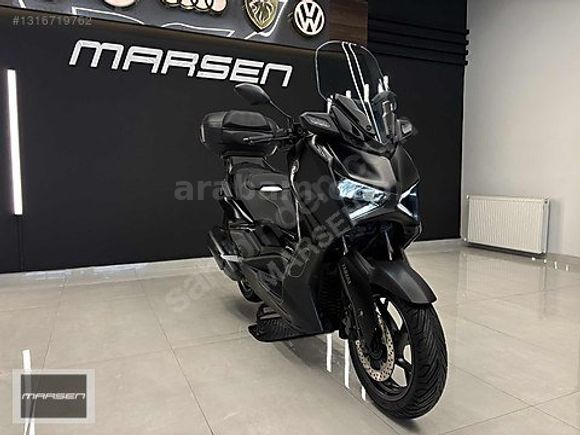 Galeriden Yamaha X-Max 250 Tech Max 2024 Model İstanbul 18.880 km