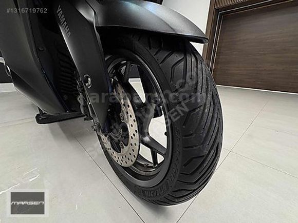 Galeriden Yamaha X-Max 250 Tech Max 2024 Model İstanbul 18.880 km