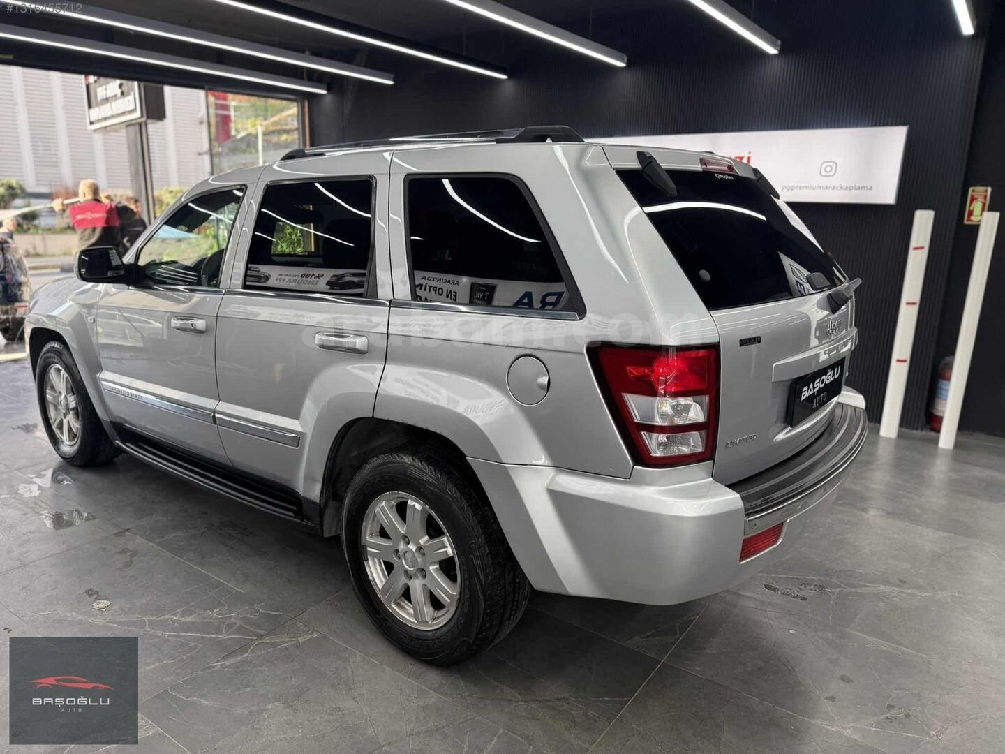 Galeriden Jeep Grand Cherokee 3.0 CRD Limited 2008 Model İstanbul 155.000 km Gri 7