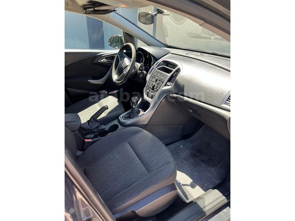 İlk Sahibinden 2014 Edition Model 1.6 Benzin&LPG'li  Opel Astra