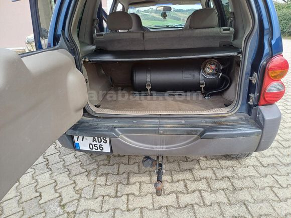 Sahibinden Jeep Liberty 3.7 2002 Model  250.000 km Mavi