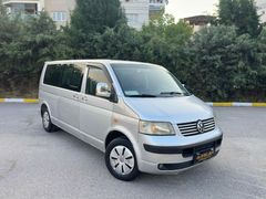 Galeriden Volkswagen Transporter 2.5 TDI Camlı Van 2004 Model İzmir