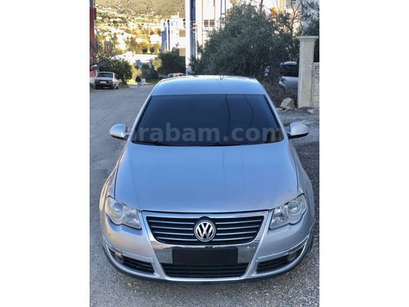 Sahibinden Volkswagen Passat 1.4 TSi Trendline 2010 Model  300.000 km Gri (Gümüş)