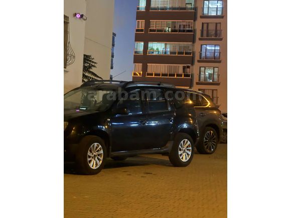 Sahibinden Dacia Duster 1.5 dCi Laureate 2010 Model  214 km Siyah