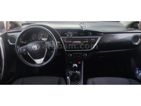2013 Toyota Auris 163bin km