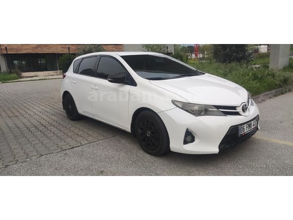 2013 Toyota Auris 163bin km