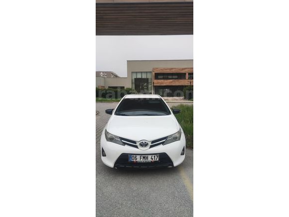 2013 Toyota Auris 163bin km