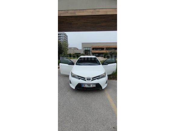 2013 Toyota Auris 163bin km