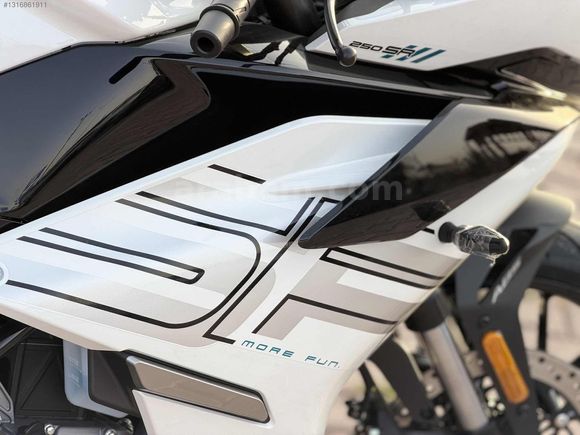 TOPALOĞLU MOTORS'DAN CFMOTO 250SR YENİ KASA 2026 E5+!!