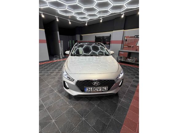Sahibinden Hyundai i30 1.6 CRDi Blue Drive 2017 Model 