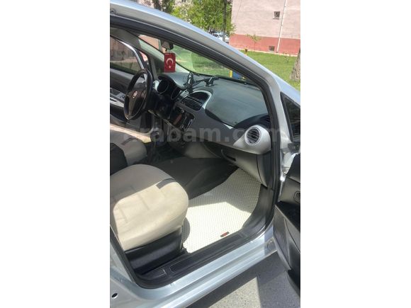 Sahibinden Fiat Linea 1.3 Multijet Easy 2012 Model