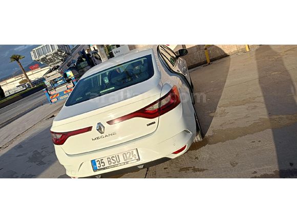 Sahibinden Renault Megane 1.5 dCi Touch 2018 Model  147500 km Beyaz