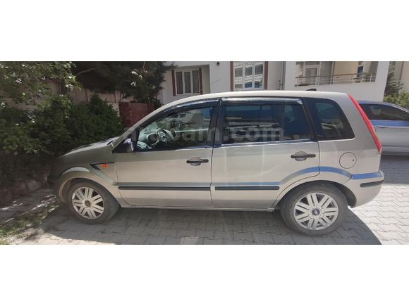 Sahibinden Ford Fusion 1.6 Lux 2004 Model